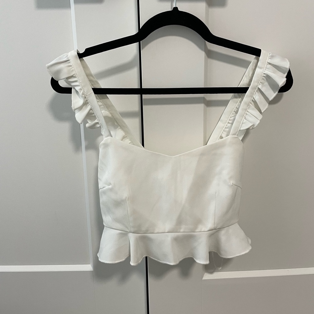 Superdown Monroe Ruffle Crop Top - Picture 2 of 2